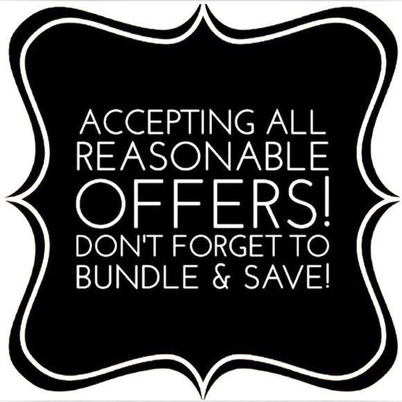 NEW YORK COMPANY NECKLACE - Picture 3 of 8